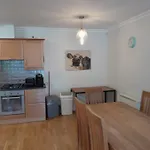 Spacious And Bright 2 Bedroom - Great Location Apartmán *